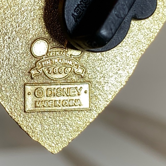 Tinker Bell September Birthstone - Official Pin Trading 2006 - Picture 4 of 4